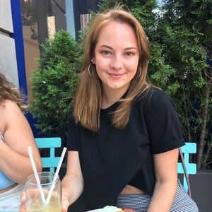 Meet your Posher, Nicole